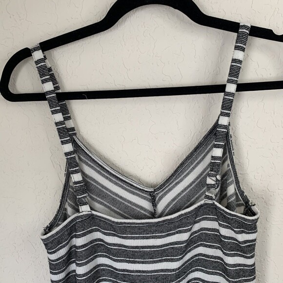 Universal Thread Mini Dress M Charcoal Stripe VNeck Preppy Neutral Minimalist - Picture 5 of 12